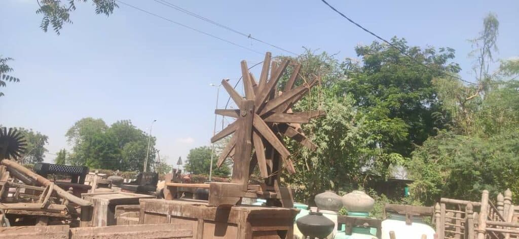 પણ હવે રેટિયો જ ખોવાયો