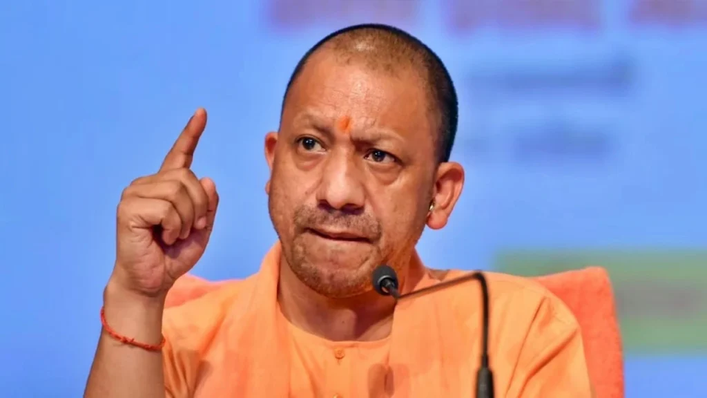 Uttar Pradesh: बहराइच में मूर्ति विसर्जन के दौरान हिंसा, आरोपी गिरफ्तार हालत तनावपुर, गोलीबारी में एक की मौत ,कई घायल 