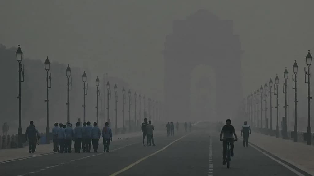 Delhi pollution: thin layers of smog, AQI drop, NCR reports and more.