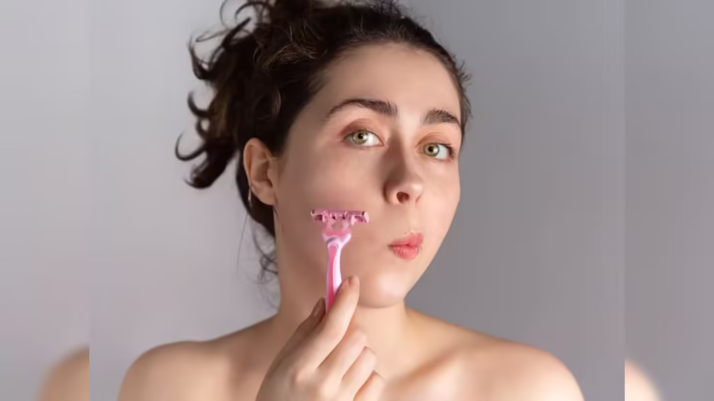 Unwanted facial hair : हार्मोनल बदलाव और त्वचा की समस्याएं, 14 साल की उम्र में क्या करें