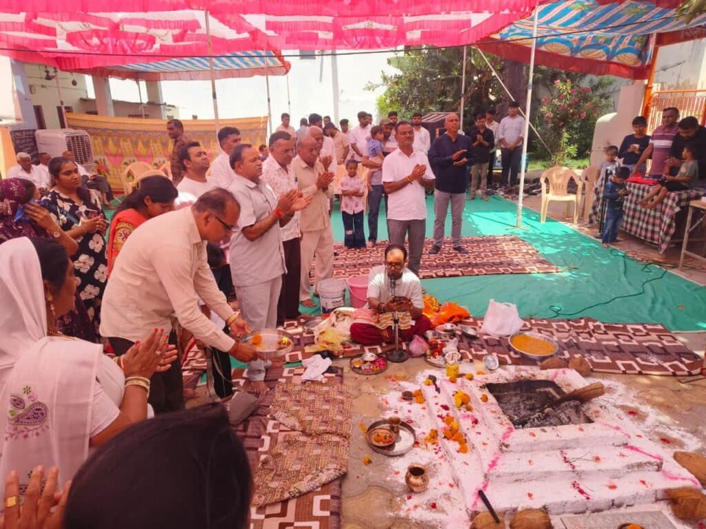 સવગઢ ગામે બાલા હનુમાન મંદિરે હનુમાન જયંતીની ભવ્ય ઉજવણી કરાઈ