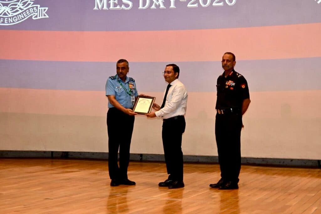 Mohit Dubey, IDSE, Conferred the Prestigious Sudesh Dhiman Trophy on the 104th Raising Day of Military Engineer Services